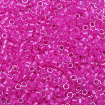 Announcing the Color of the Year: Viva Magenta!