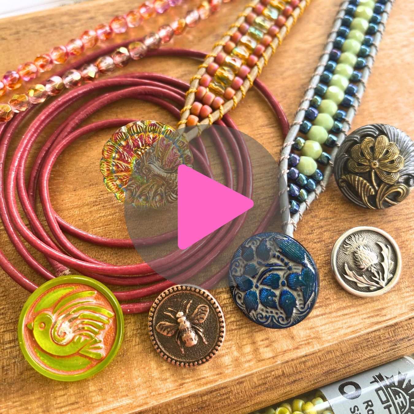 Beadaholique Live Class: How to Make a Bracelet on the Wrapit Beading Loom