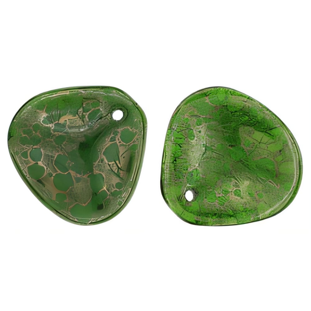 Czech Rose Petals 14 x 13mm Milky Emerald - Moon Dust (25pcs)