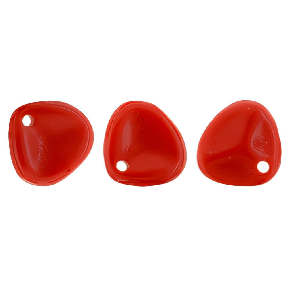 Czech Rose Petals 8 x 7mm Opaque Red (50pcs)