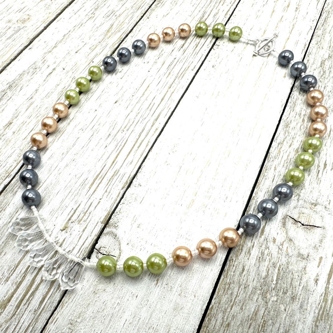 Color Blocked Elegance Necklace