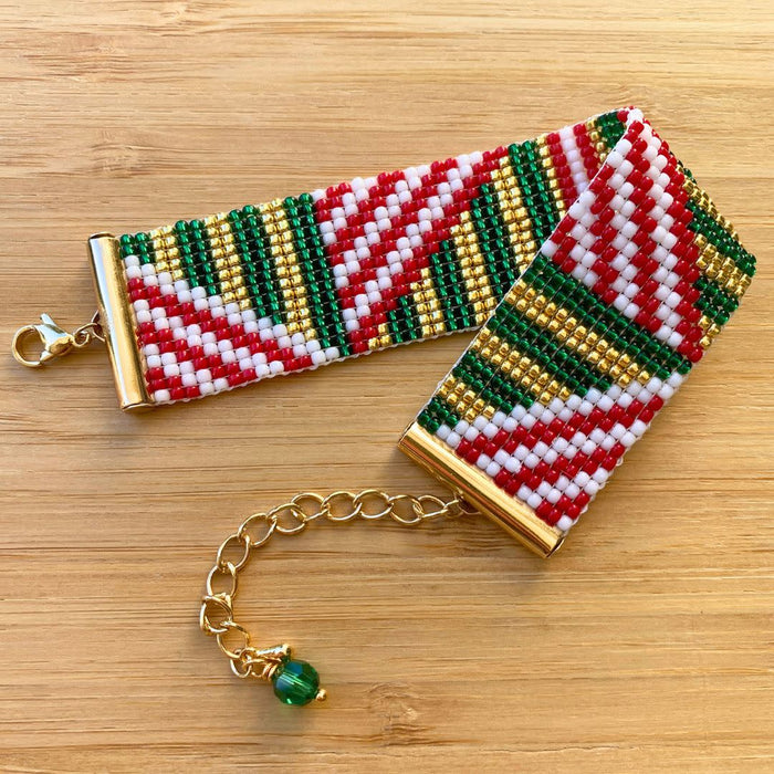 Christmas Festivities Loom Bracelet