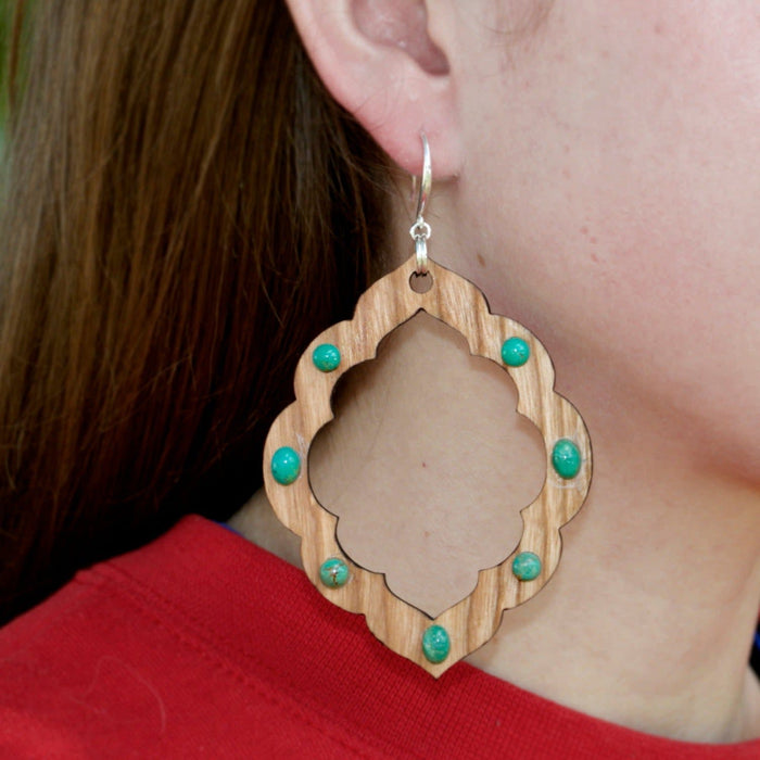 82x60mm Jumbo Oval Scallop Cutout Cherry Wood Pendant