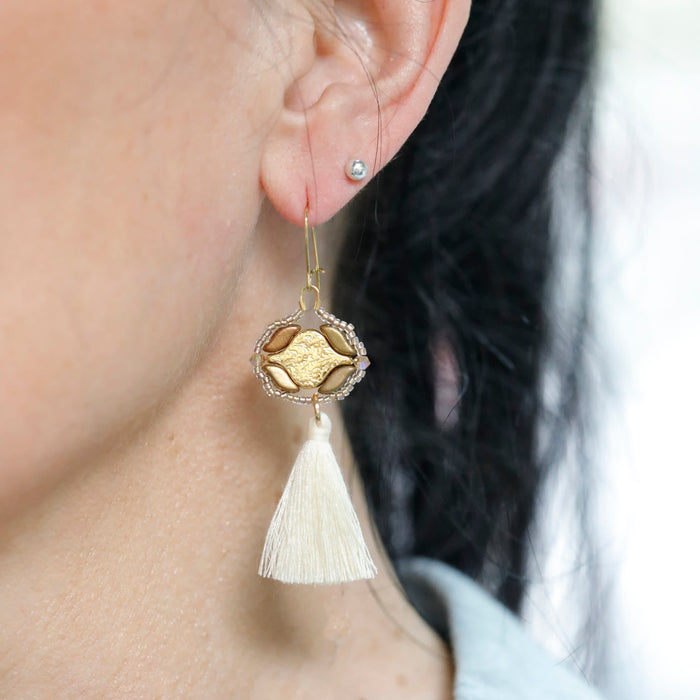 Jewelry Kit, Liotrivi Reversible Earring Set, Gold and Cream from Lisa's Bead Designs - Limited Edition