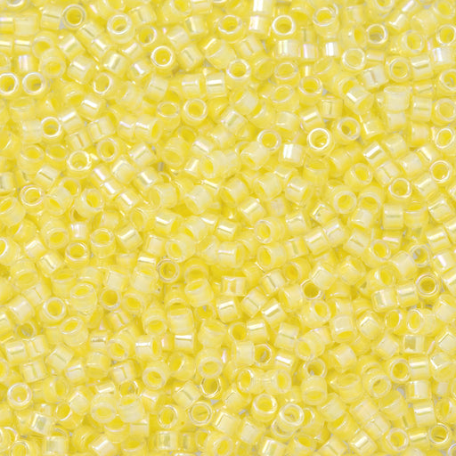 Toho Aiko Seed Beads, 11/0 #770 'Yellow-Lined Crystal' (4 Grams)