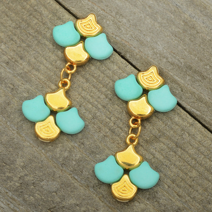 Graceful Ginko Earrings in Mint