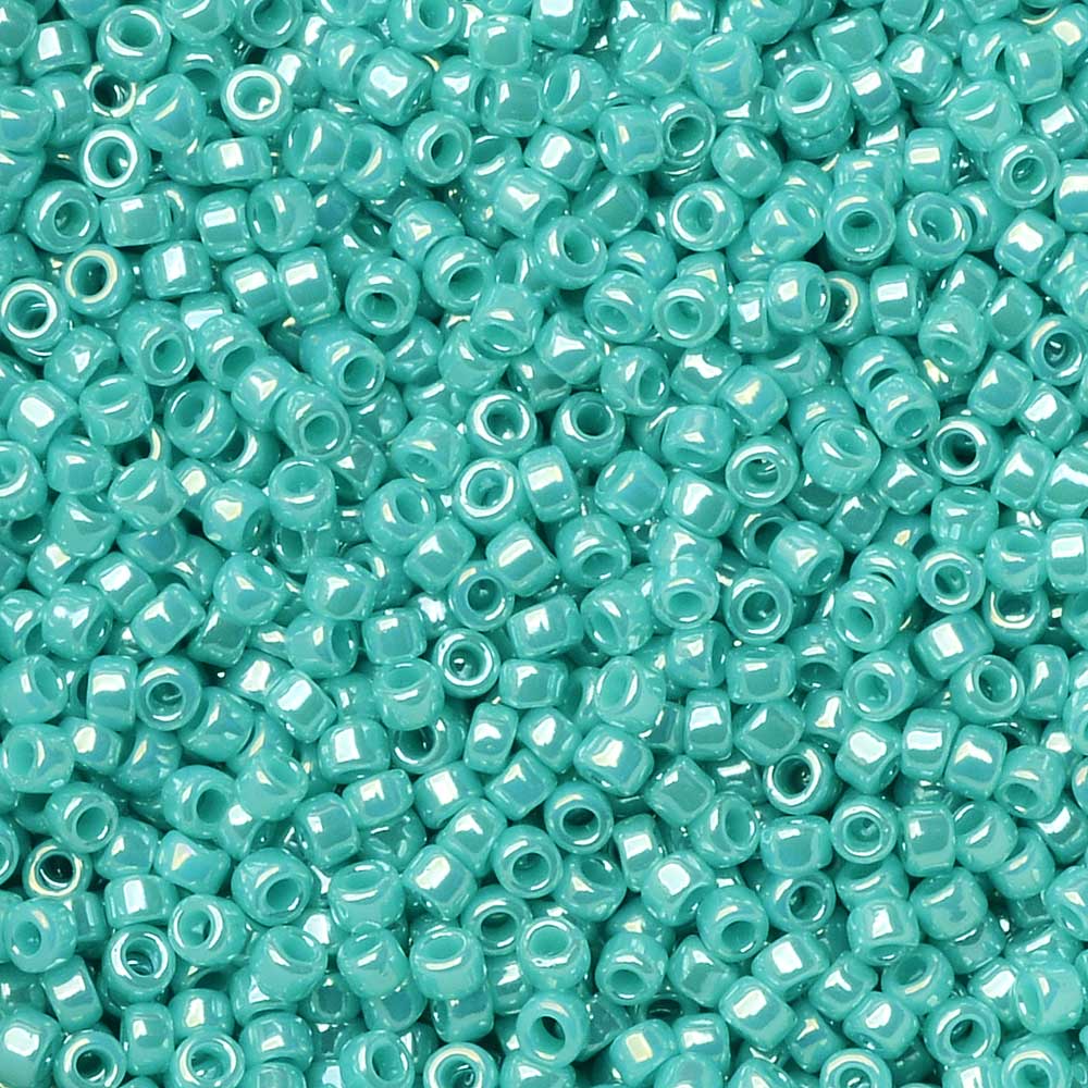 Toho Seed Beads, Round 15/0 #132 'Opaque Lustered Turquoise' (8 Grams)