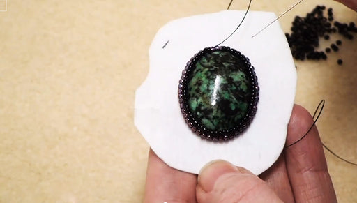 How to Create a Bezel Row in Bead Embroidery