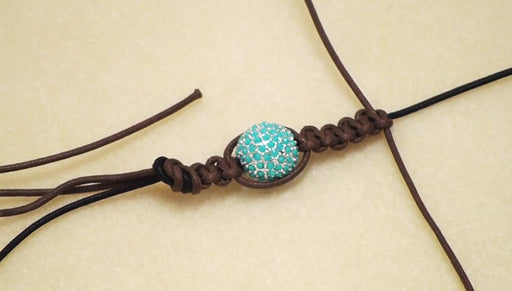 How to Make a Shambhala Bracelet, Part II: Macrame Knot Finishing