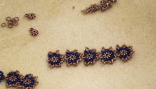 How to Bead Weave a Decorative Edge Around a Spacer Bead with Loop