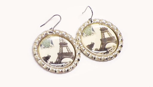 How to Make Bottle Cap Earrings Using Epoxy Sticker