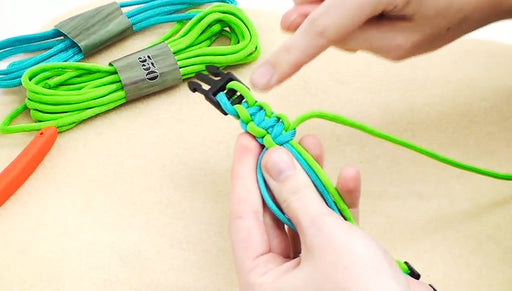 How to Make a Basic Cobra Paracord Bracelet
