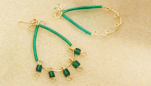 How to Make the Blarney Earrings with a Centaur Wig Jig