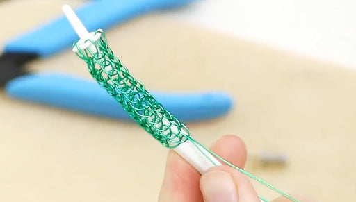 How to do Viking Knit with the Lazee Daizee