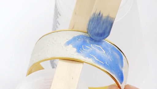 How to Add 2-Part Resin to a Curved Surface by Becky Nunn