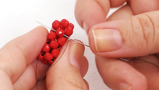 How to Do a Basic Cubic Right Angle Weave