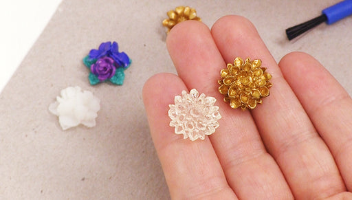 How to Use Vintaj Patina on a Lucite Cabochon