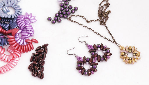How to Bead Weave the Dahlia Earrings with 2-Hole Chilli Beads