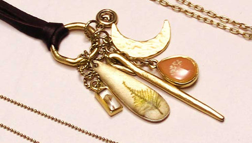 How to Use Nunn Design Resin to Seal Pressed Organics onto Flat Tags for Jewelry
