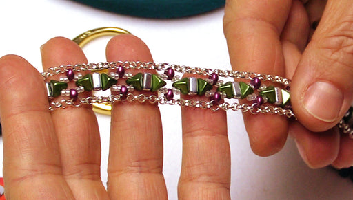 How to Make the Giza Bracelet Featuring Super Kheops par Puca Beads
