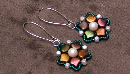 How to Make the Biloba Earrings Featuring 2-Hole Ginko Beads