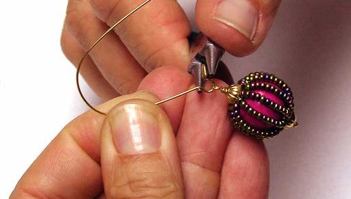 How to Add Rows of Seed Beads to Wood Beads