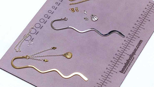 Quick & Easy DIY Crafts: Fall in Love with Reading Bookmarks