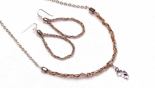 How to Make a Round Kumihimo Braid Using Wire