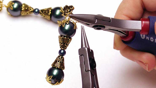 Quick & Easy DIY Jewelry: Tahitian Goddess Earrings