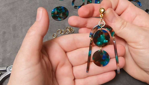 How to Make the Hawaiian Lagoon Earrings featuring Zola Elements
