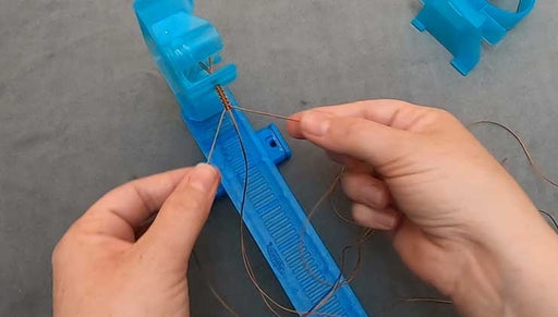 Quick Tip: How to Use the Wrapit Loom for Macrame (Old Version)